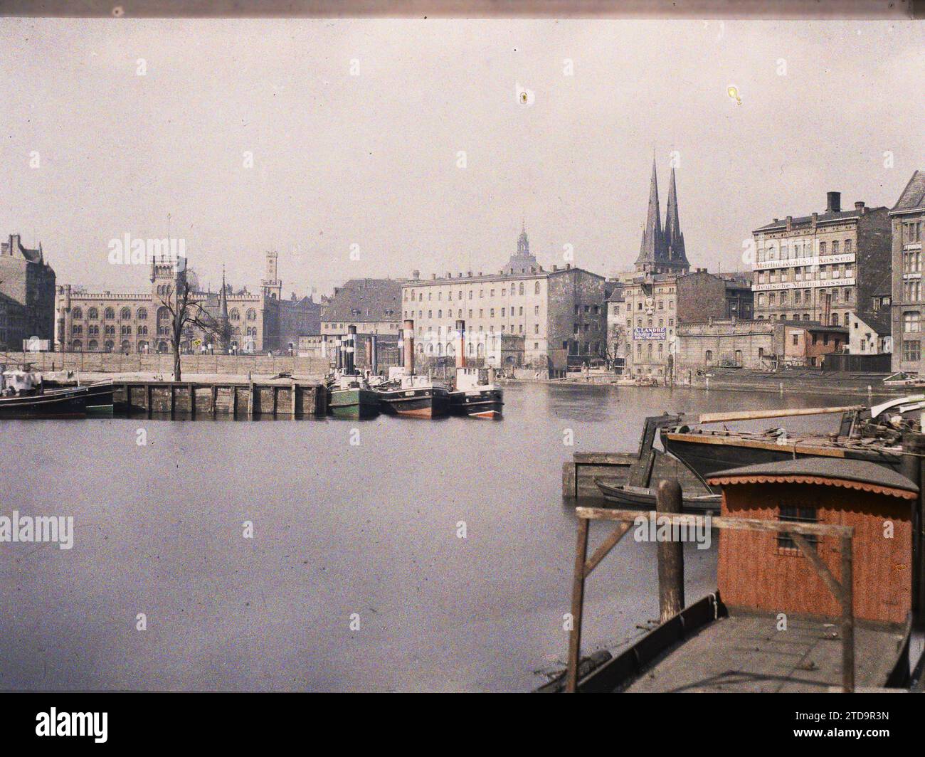 Berlin, Germany, Nature, Environment, Habitat, Architecture, Transport ...