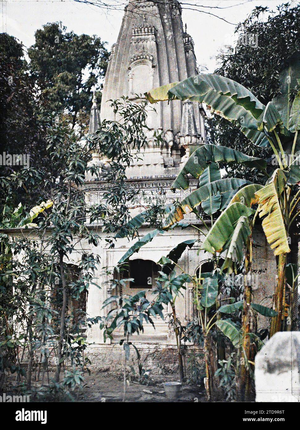 Lahore, India (current Pakistan) A small Hindu temple, Religion, HD
