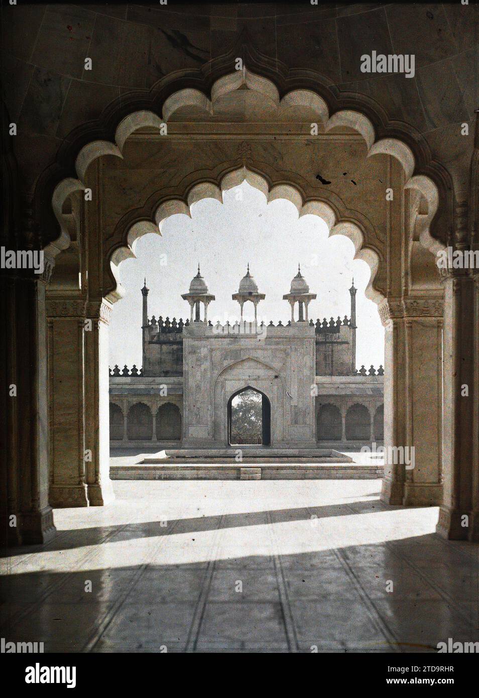 Agra, India Monumental door of the enclosure of the Pearl Mosque (Moti