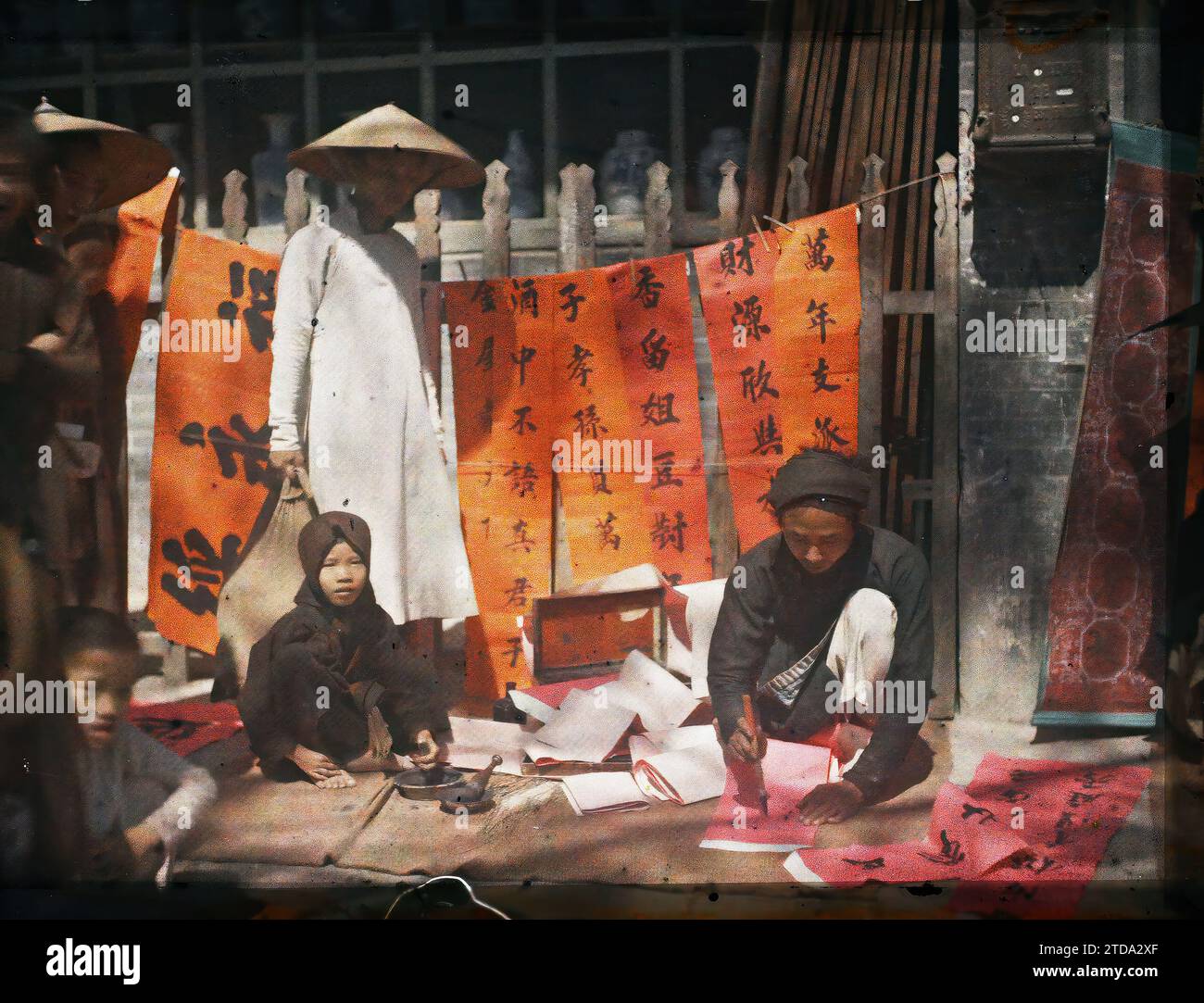 Craftsman calligraphing hires stock photography and images Alamy