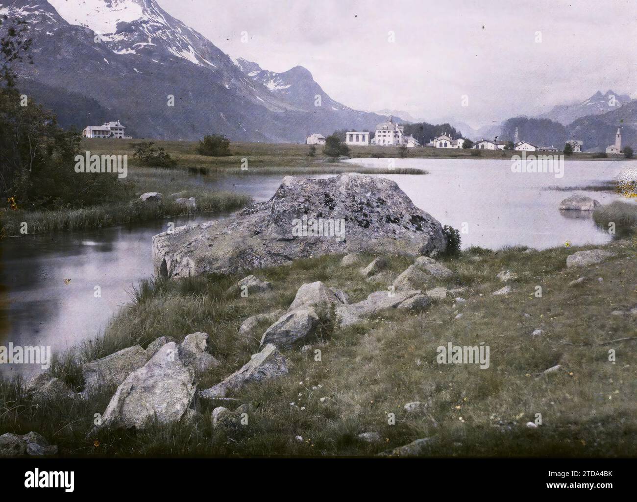 Sils pond hi-res stock photography and images - Alamy