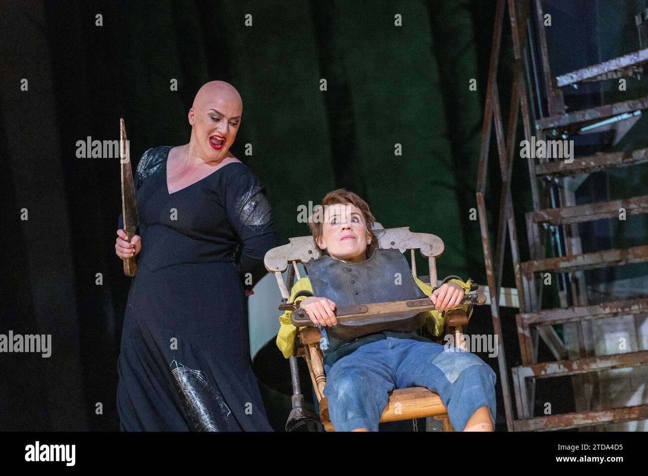 Their children lucy hi-res stock photography and images - Page 5