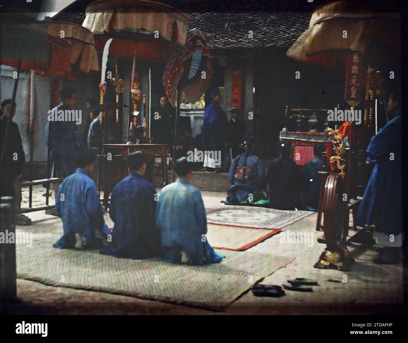 Te ky phuc temple hires stock photography and images Alamy