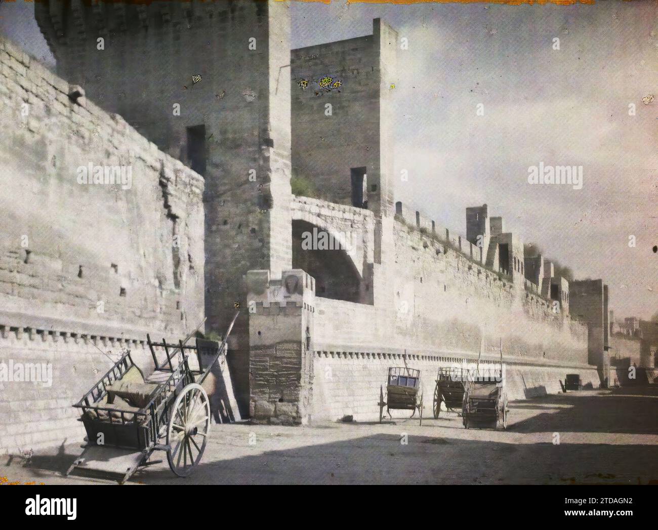 Avignon, France The interior of the ramparts, Habitat, Architecture ...