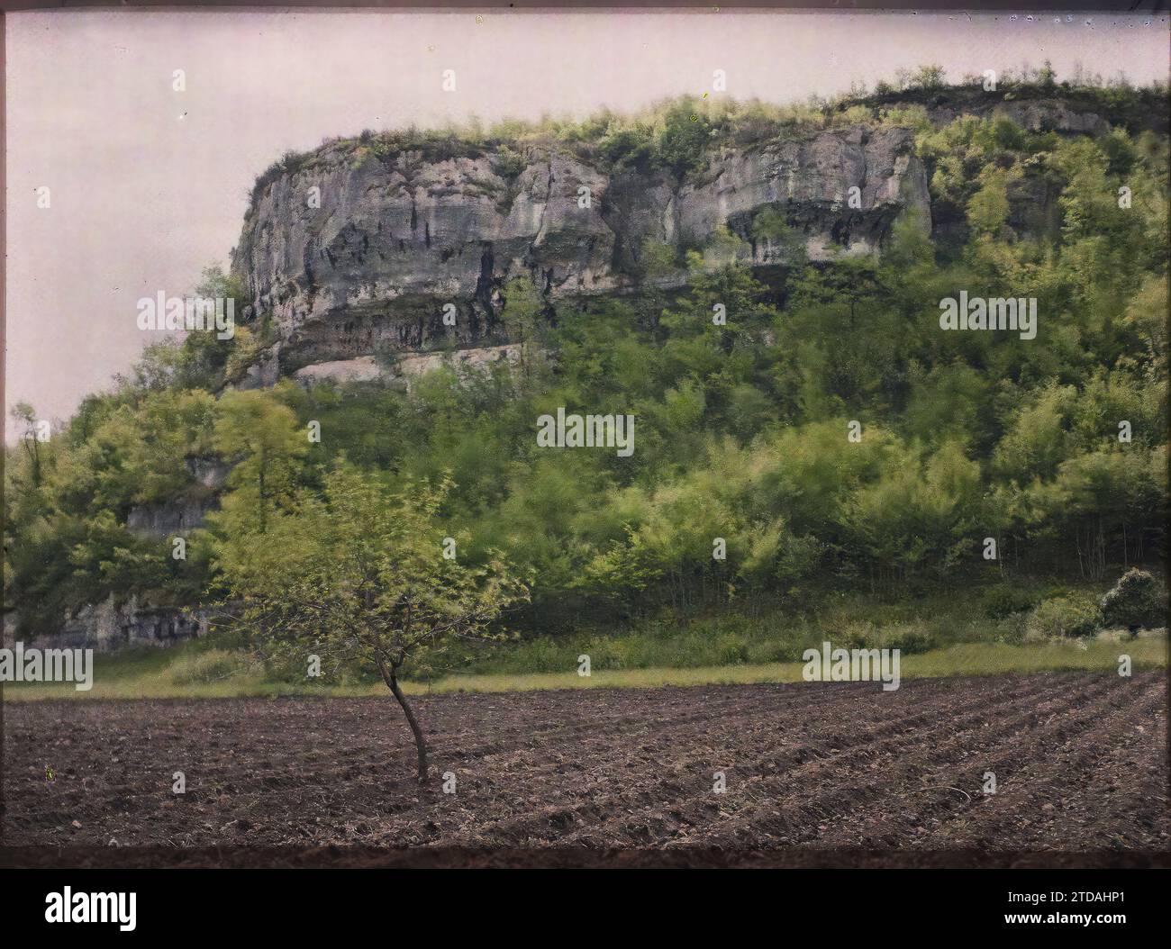 Les Eyzies, Dordogne, France, Nature, Environment, Economic activity ...