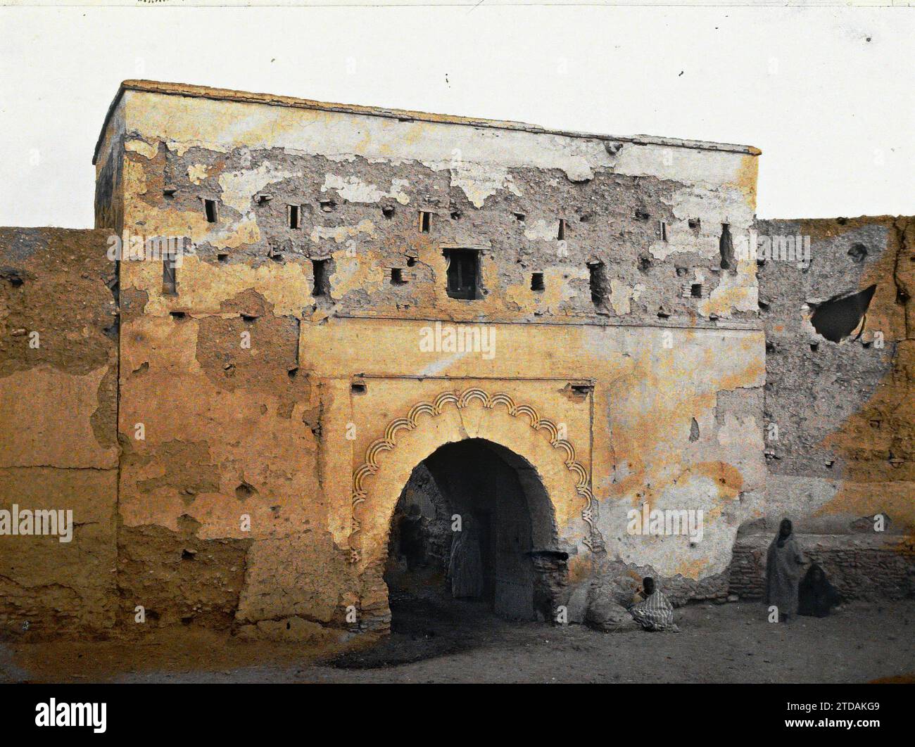 Marrakech, Morocco A city gate, Gate, Arc, arcade, arch, Morocco ...