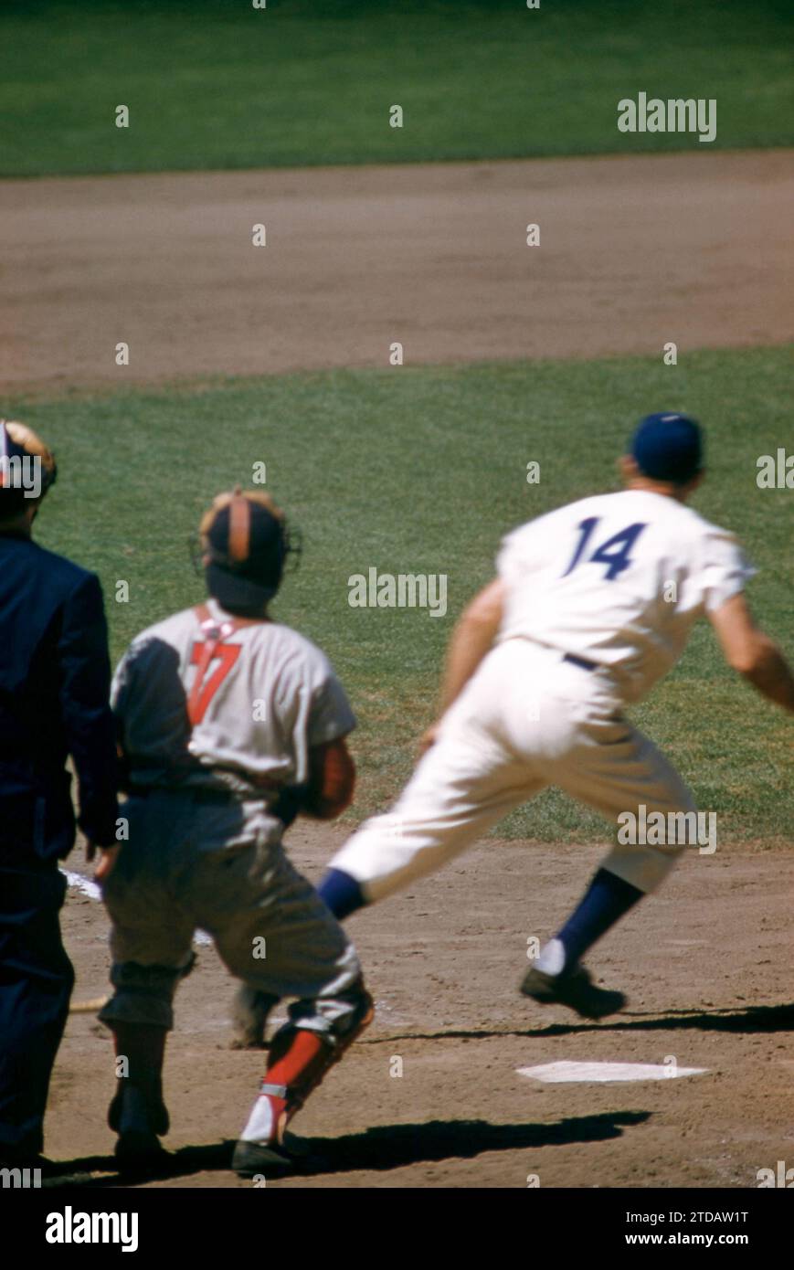 BROOKLYN, NY JUNE, 1954 Gil Hodges 14 of the Brooklyn Dodgers