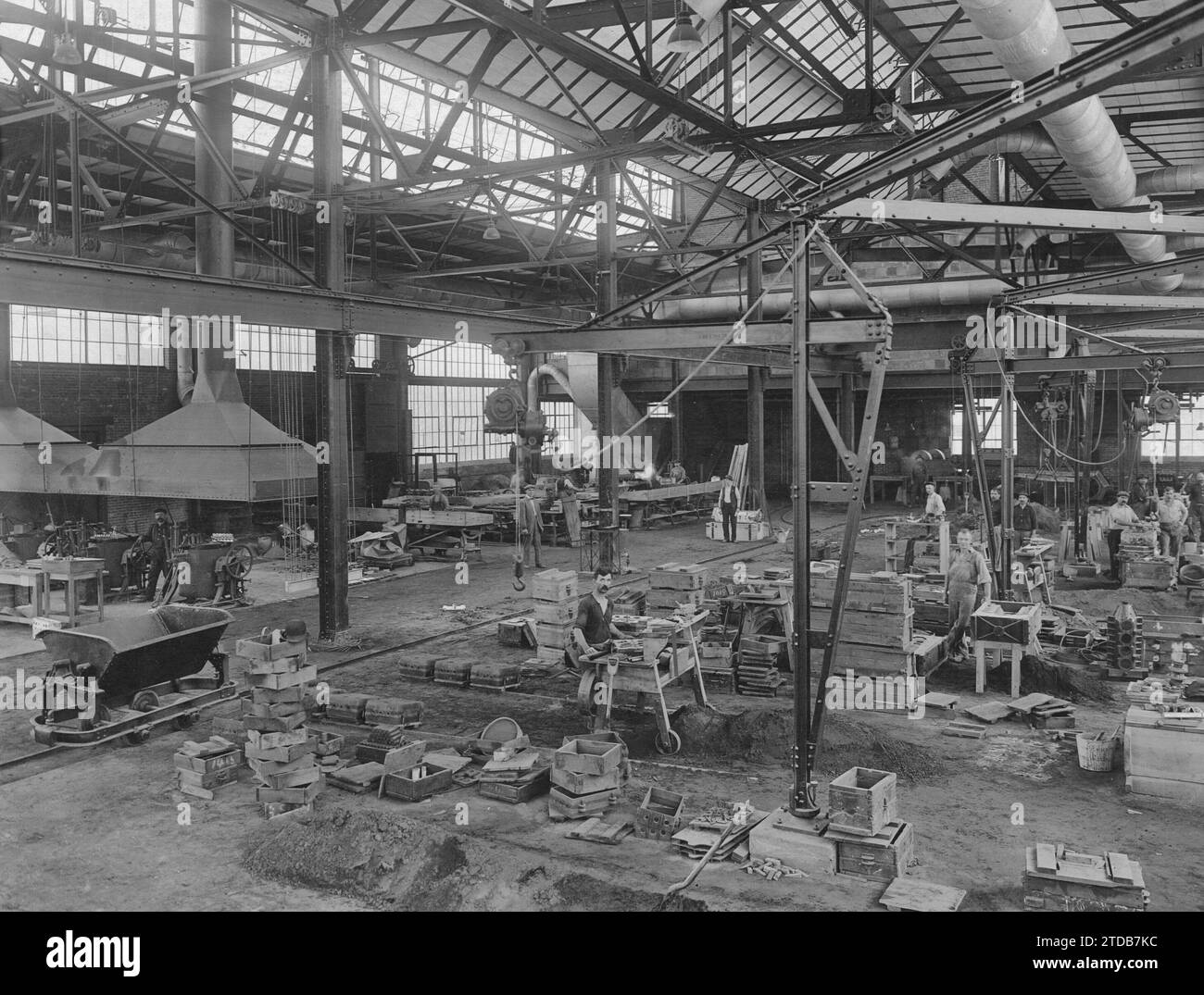 Manufacturing Hispano-Suiza Airplane Engines; Wright-Martin Aircraft Corp., New Brunswick, NJ, circa 1917 Stock Photo