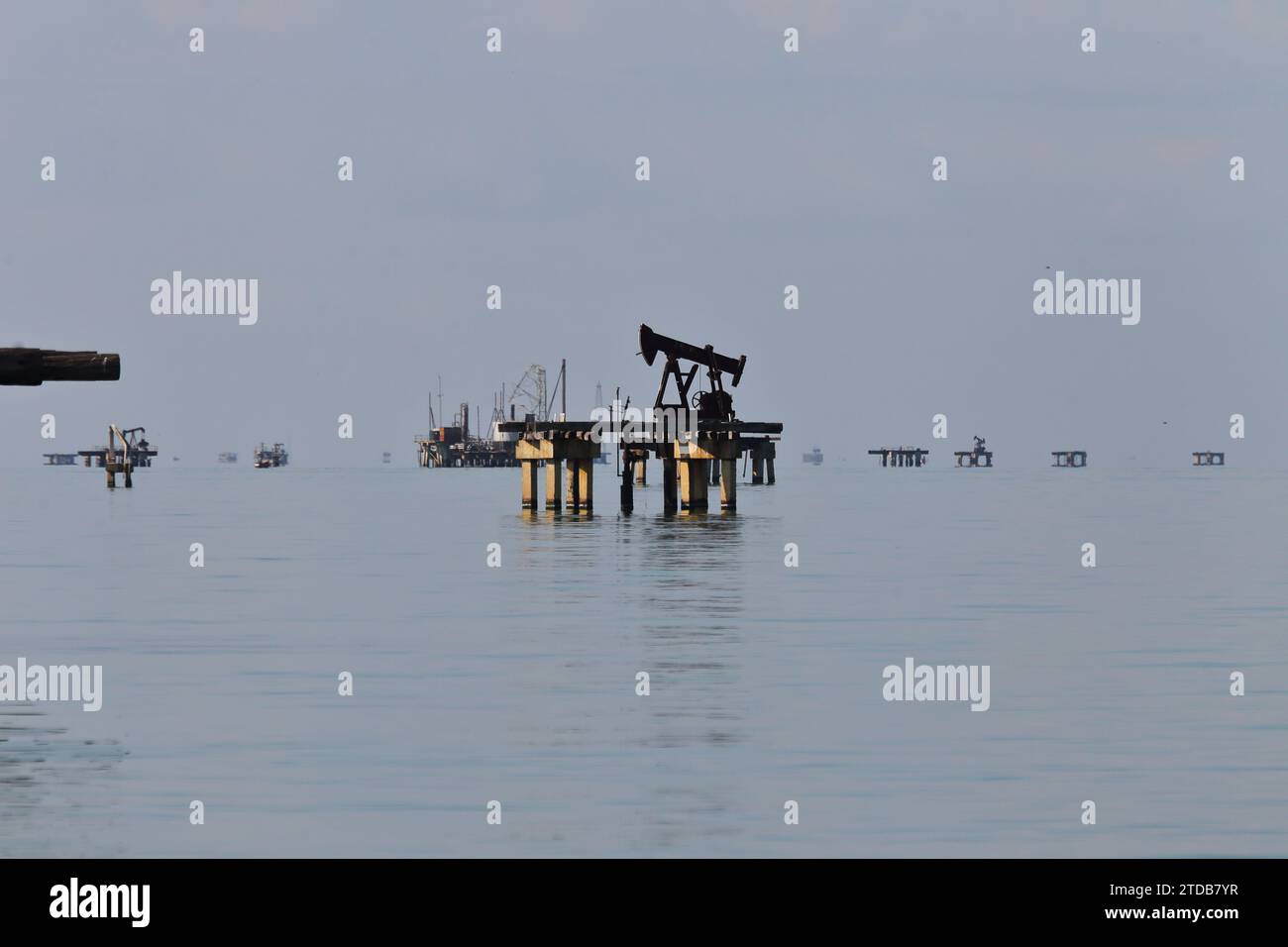 Lago De Maracaibovenezuela 05 12 2023 A Pump Oil Is Seen On Maracaibo Lake Photo Jose Bula 5724