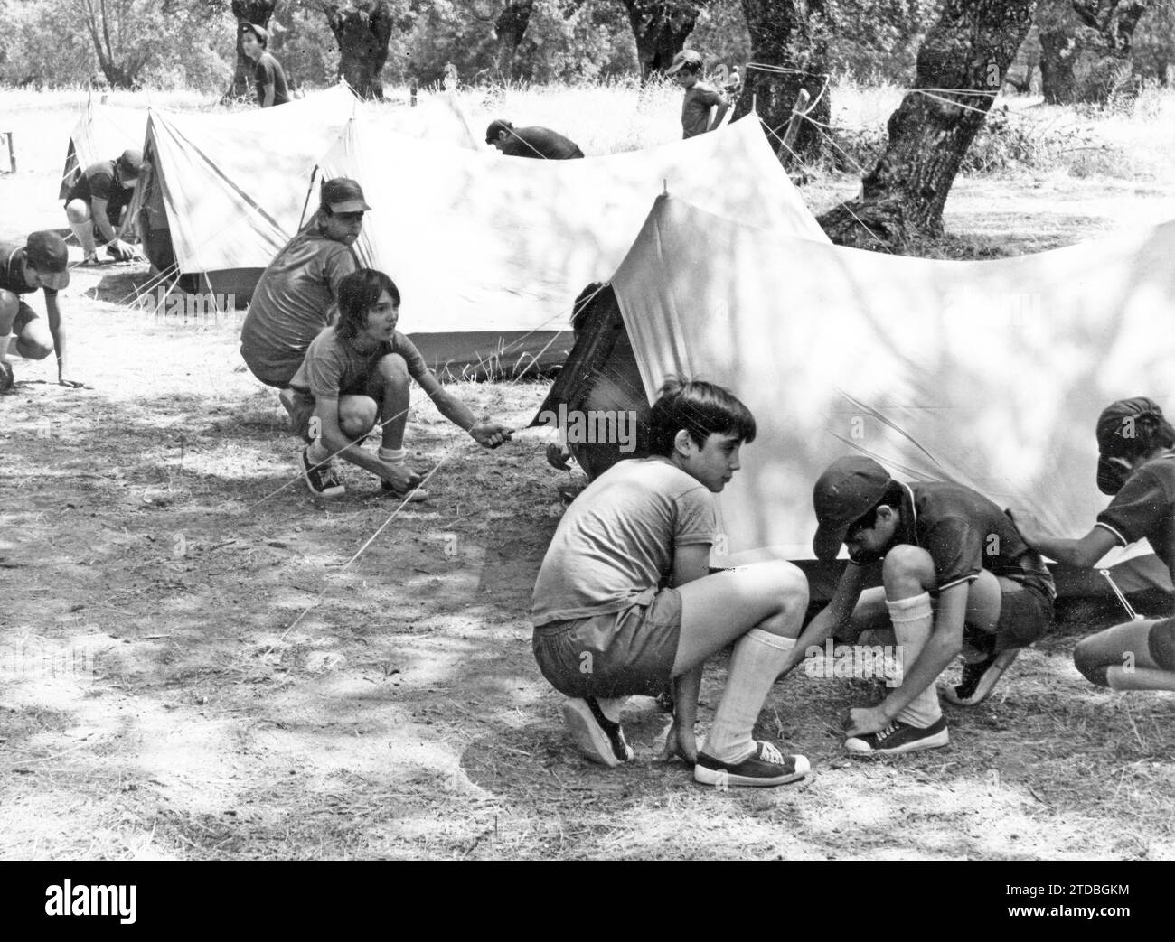 01/01/1975. Some Children Set Up Their Tents at a Summer Camp. Credit: Album / Archivo ABC / D. Cubillo Stock Photo