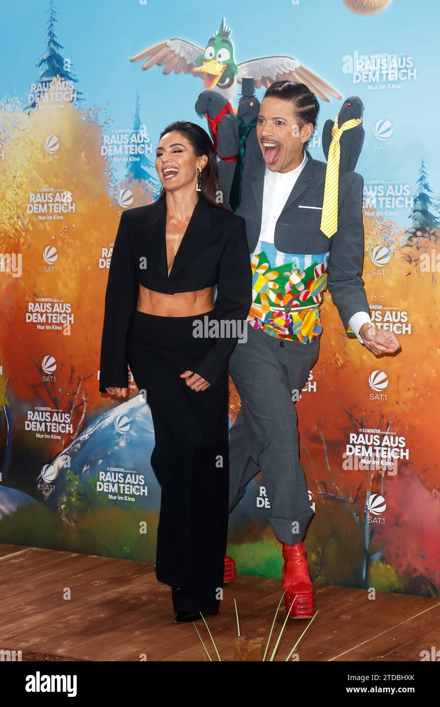 Film Premiere Raus aus dem Teich Nazan Eckes und Gonzalez bei