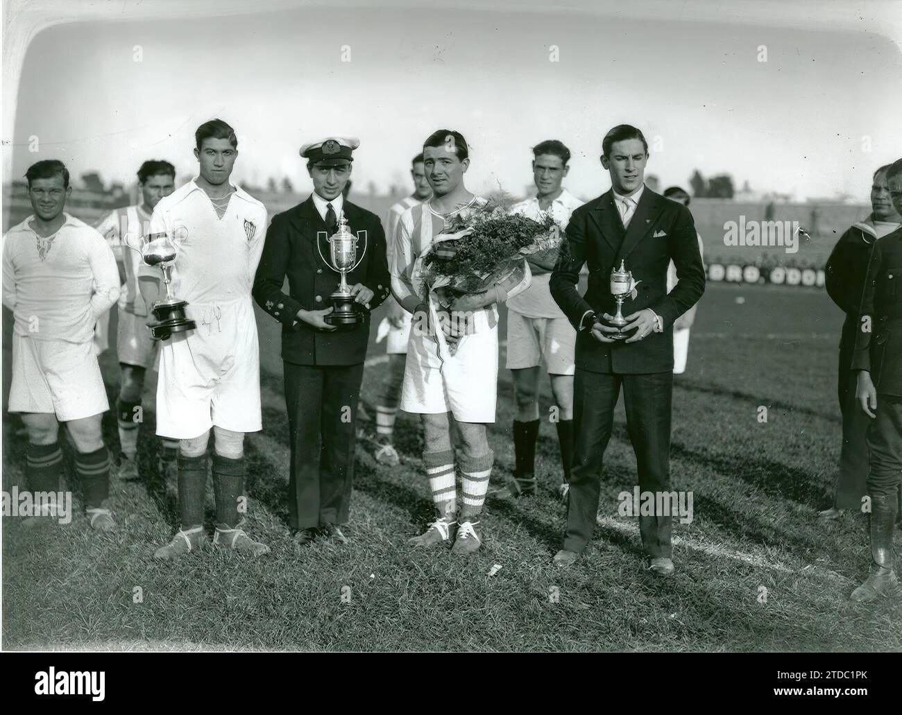 Delivery Trofes .Delivery of Trophies.- delivery of Trophies in the Nervión field, of Sevilla FC This venue was inaugurated on October 7, 1928. It was built on a plot owned by Pablo Armero. Credit: Album / Archivo ABC / Cecilio Sánchez Del Pando Stock Photo