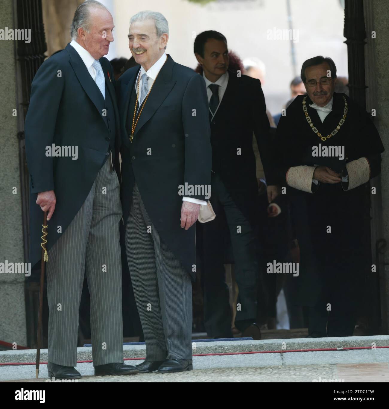 04/22/2008. 04-23-08-Alcala de Herares-Madrid.-presentation of the Cervantes prize by HM the Kings to the Argentine writer. Juan Gelman.- Photo. Chema Barroso.-Archdc. Credit: Album / Archivo ABC / Eduardo San Bernardo Stock Photo