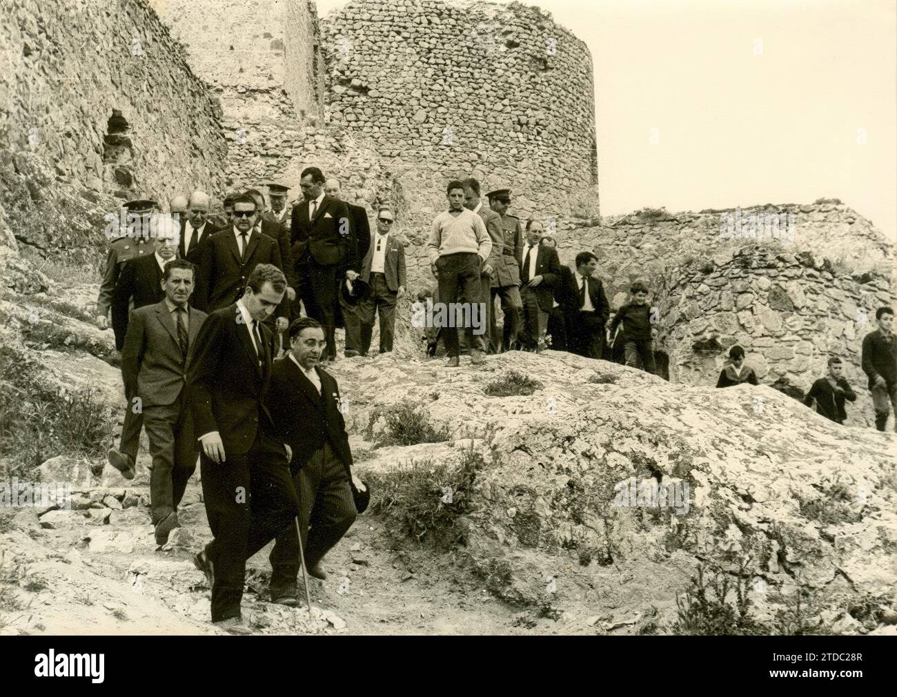 12/31/1974. Pedro Albacete, with the King visiting Cerro Calderico, in Consugra. Credit: Album / Archivo ABC Stock Photo