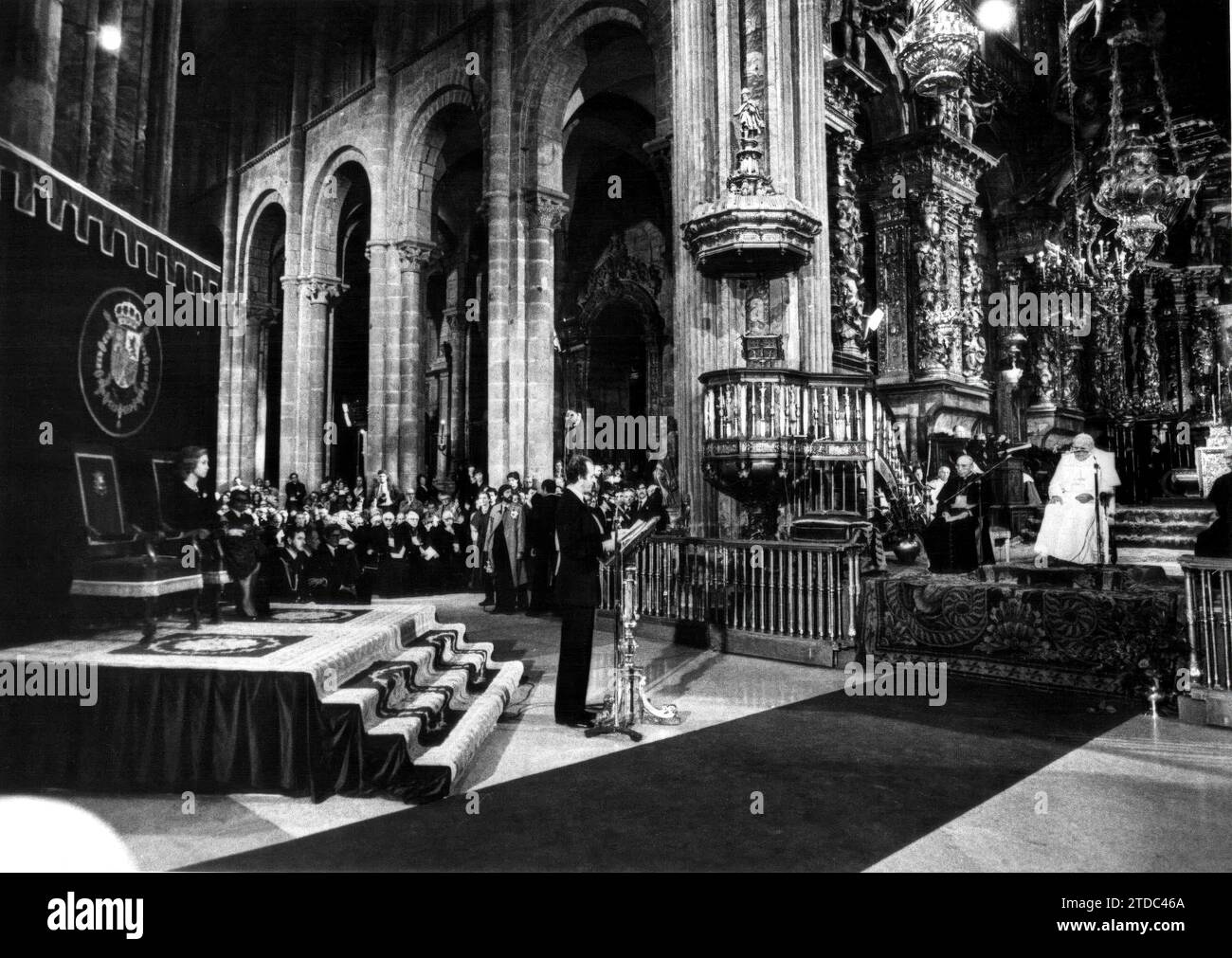 Santiago de Compostela, 11/9/1982. In the Cathedral of the Apostle, European act. John Paul II spoke of the Christian roots of Europe and its necessary spiritual and human renewal. In the image, King Juan Carlos I during his speech. Credit: Album / Archivo ABC Stock Photo