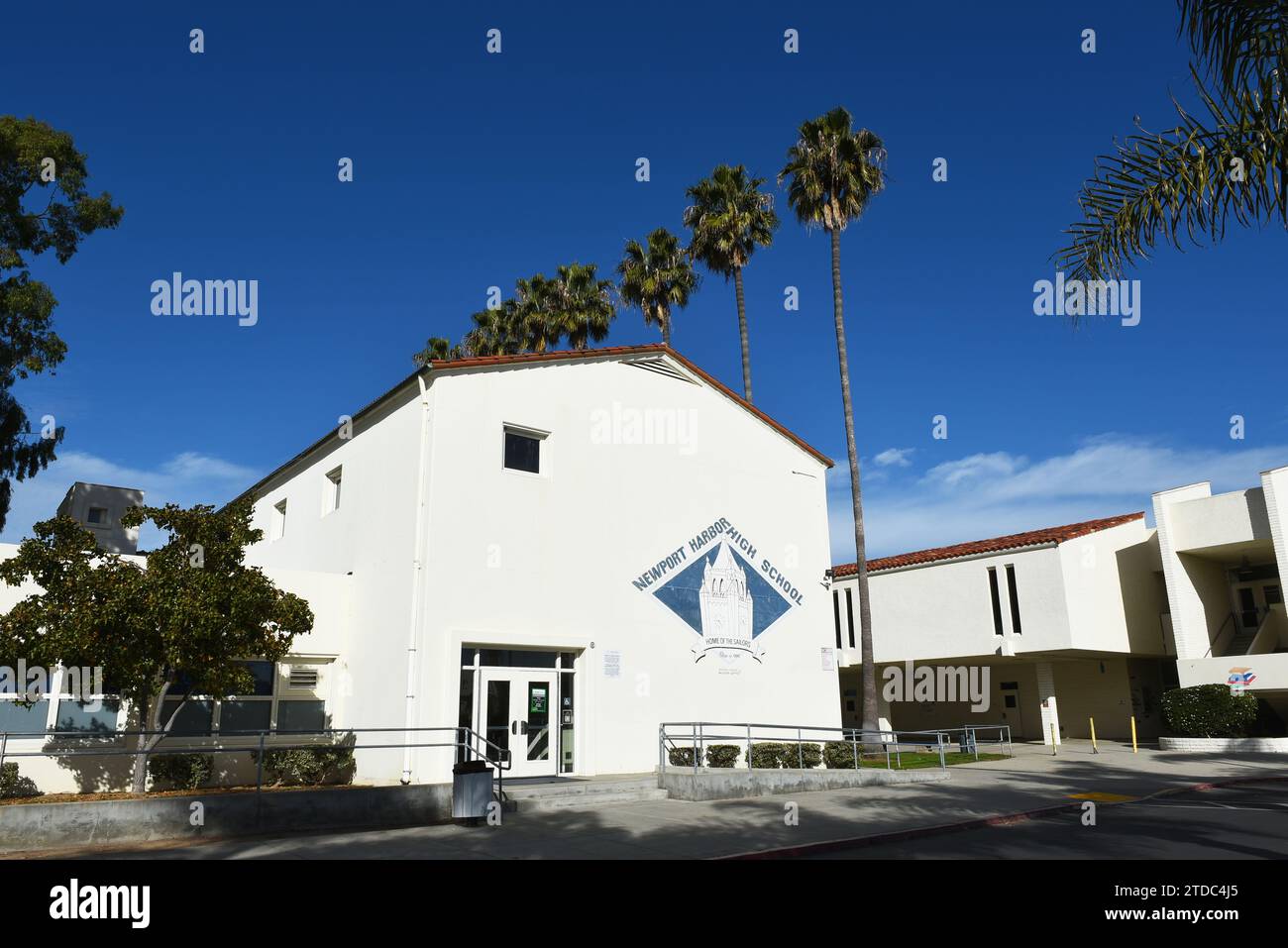 NEWPORT BEACH, CALIFORNIA - 17 DEC 2023: Dodge Hall on the Campus of Newport Harbor High School. Stock Photo