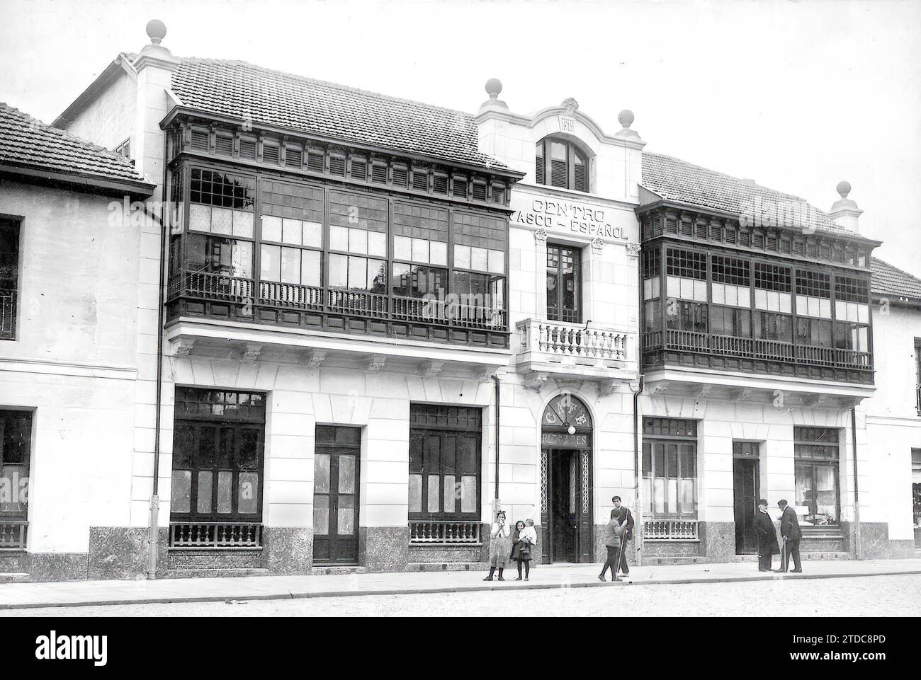 01/11/1920. Guetaria (Vizcaya) Inauguration. BasqueSpanish Building
