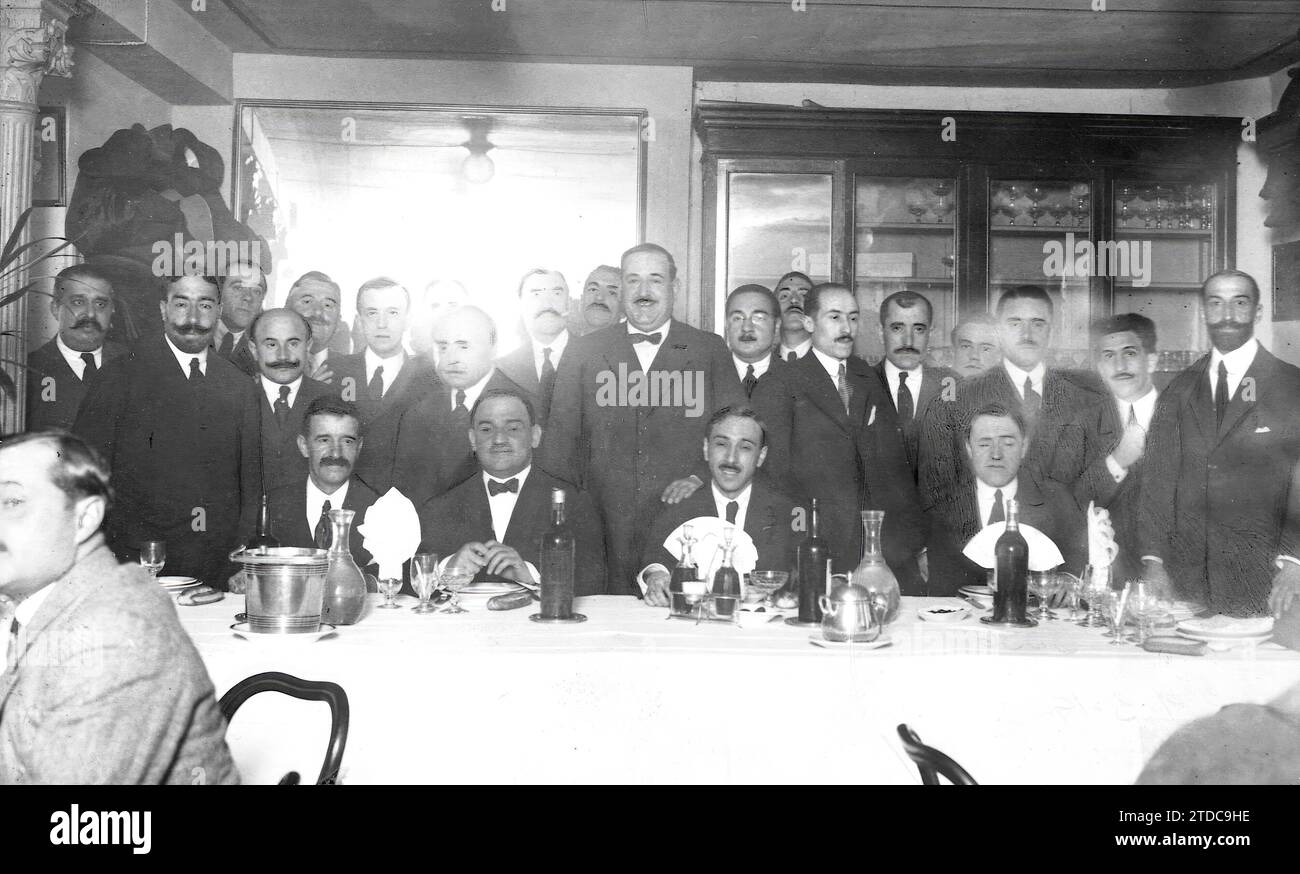 03/07/1920. Madrid. A banquet. The Maurist Candidates, Messrs. Gil Serrano (1), and Villanueva (2), with the former Minister, Mr. Goicoechea (3), at the banquet held at their gift last Sunday. Credit: Album / Archivo ABC / Julio Duque Stock Photo