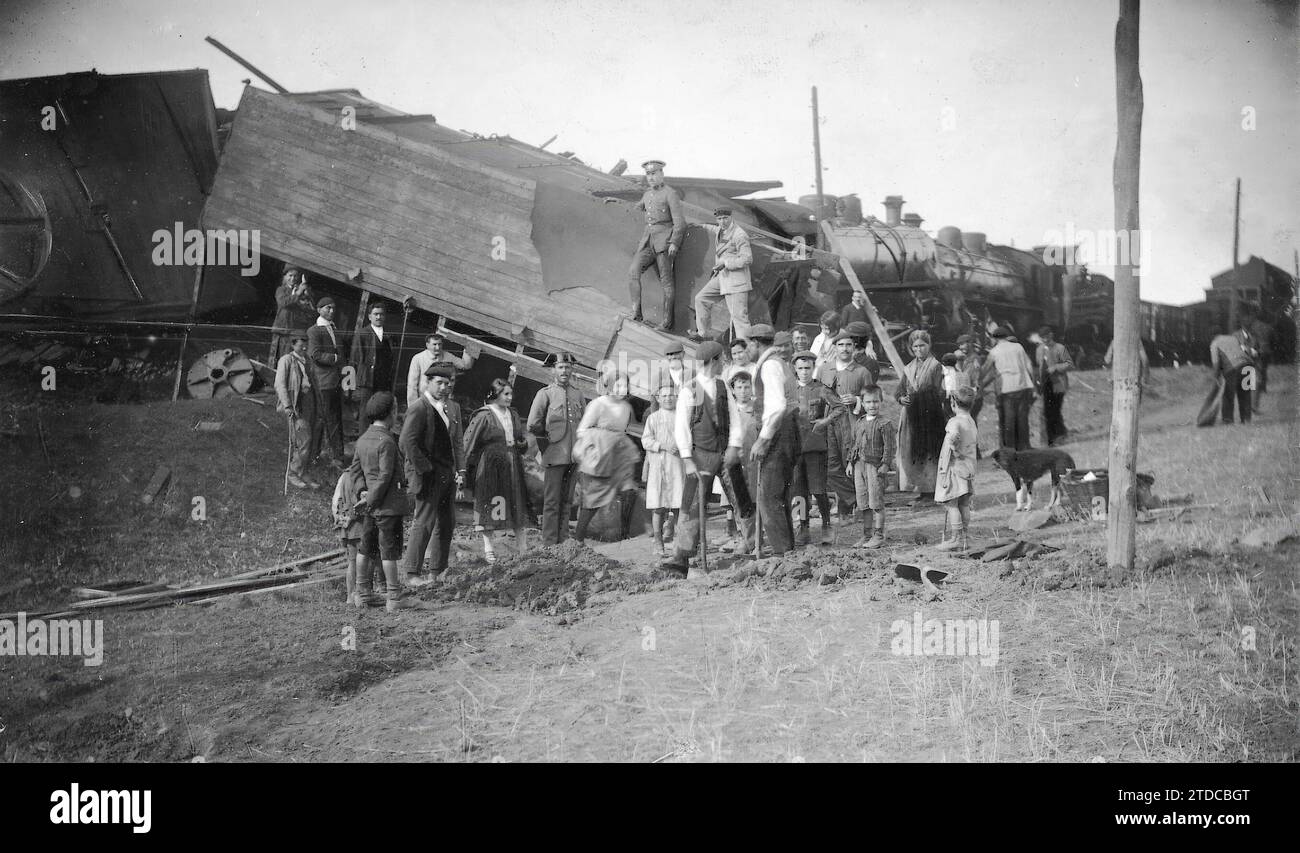 09/30/1921. Villalumbroso (Palencia). Train Crash. State in which the ...