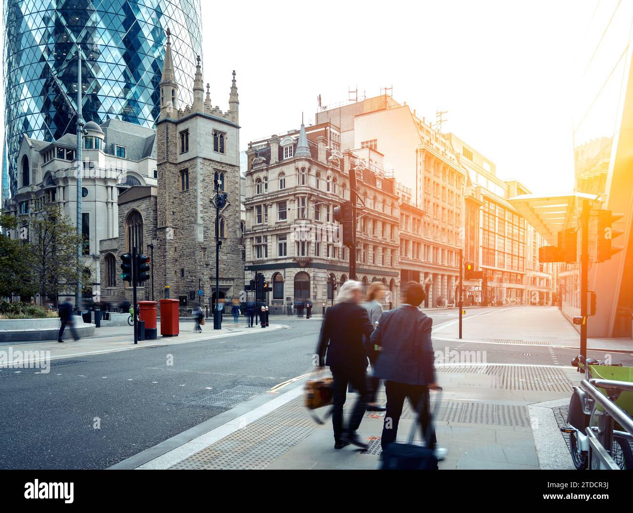 Financial district london man hi-res stock photography and images - Alamy