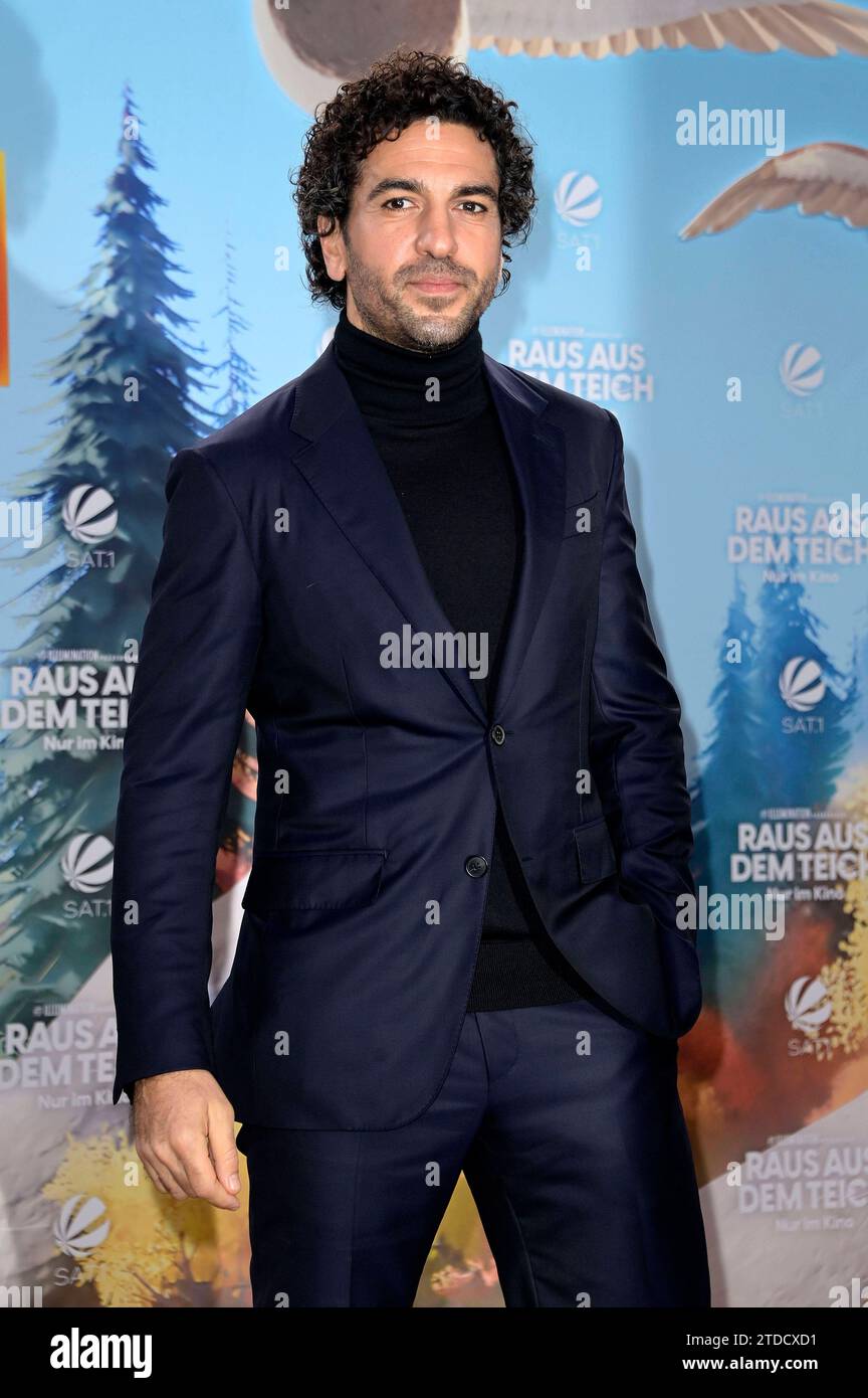 Elyas MBarek bei der Premiere des Animationsfilms Raus aus dem Teich ...