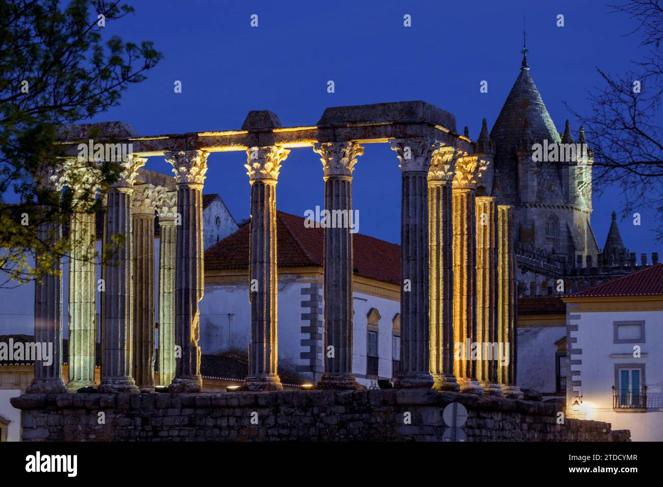 Templo romano de Évora,  Templo de Diana, siglo I a.c., Évora, Alentejo, Portugal Stock Photo