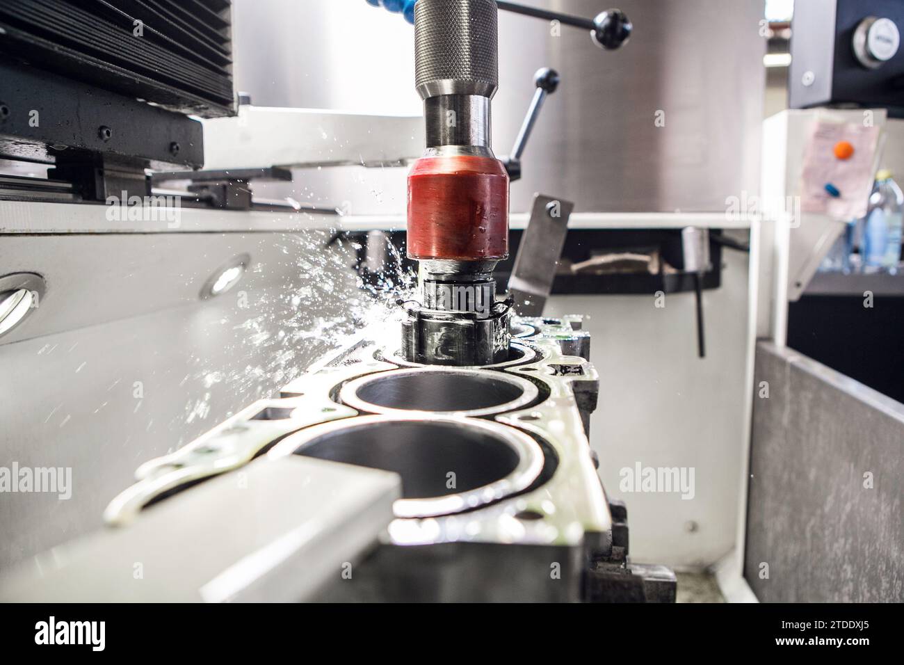 CNC Automatic Cylinder Honing Machine of engine. Car workshop, machine ...