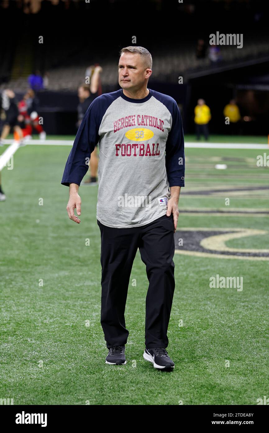 New Orleans Saints special teams coordinator Darren Rizzi wears a ...