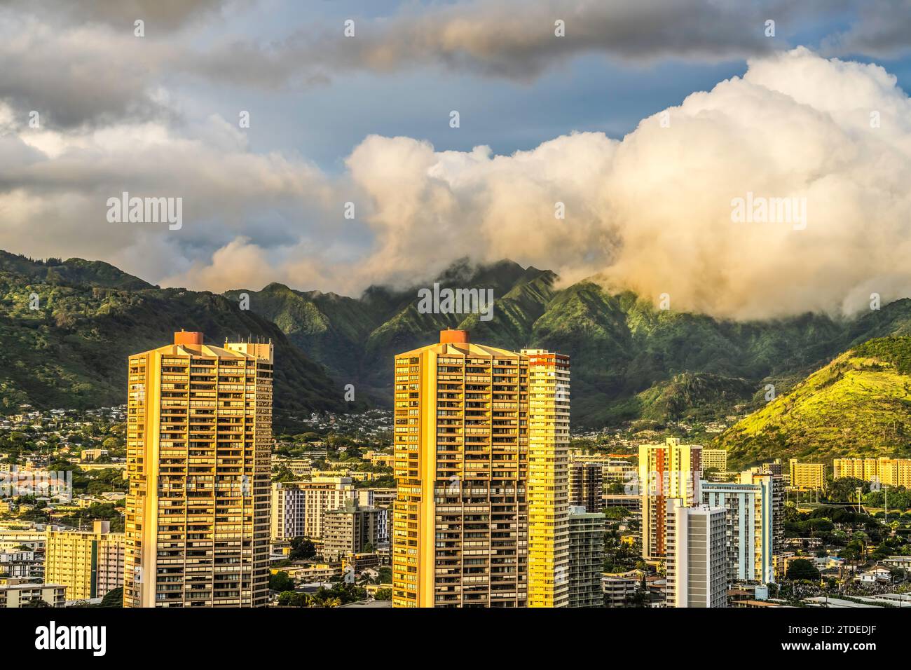 Colorful Sunrise Pacific Ocean Buildings Waikiki Honolulu Hawaii Stock