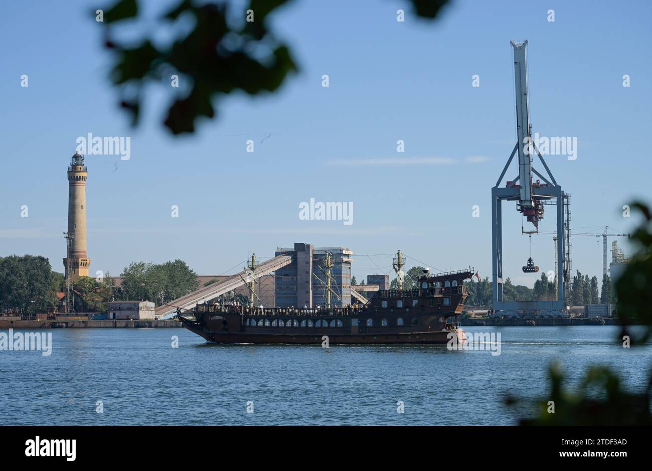 Piratenschiff, Ausflugsschiff auf dem Fluß Swine, Swinemünde, Woiwodschaft Westpommern, Polen Stock Photo