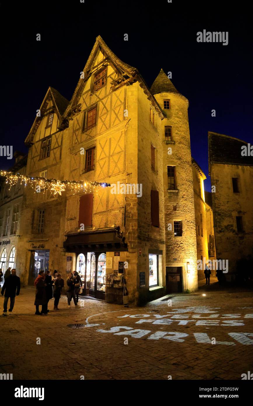 The medieval town of Sarlat in Périgord Noir before the end-of-year celebrations of Christmas and New Year's Day. Architecture, heritage, history and Stock Photo