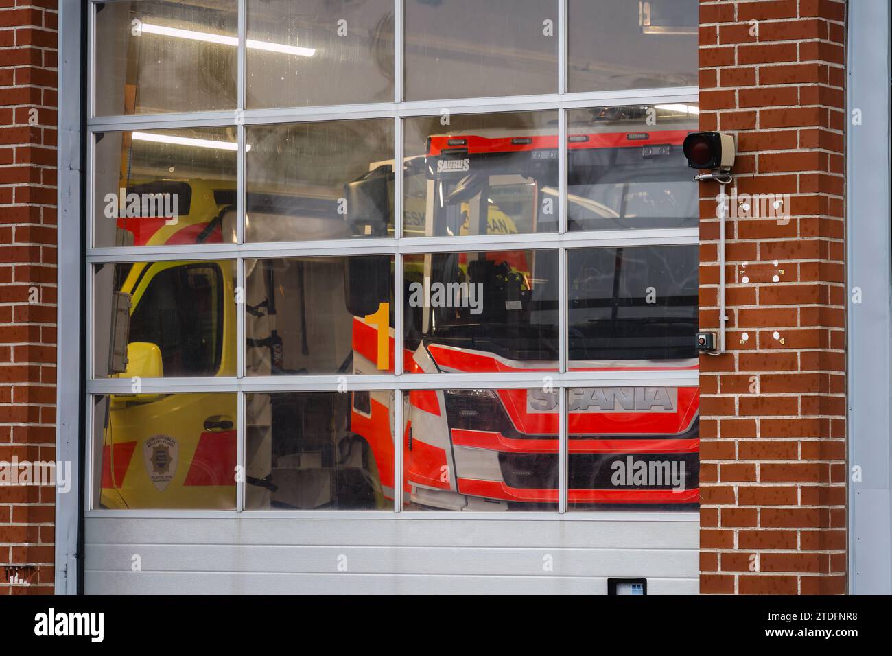 当時物【F.D. FIRE DEPT FIRE CHIEF JEEP 消防指揮車ジープ In