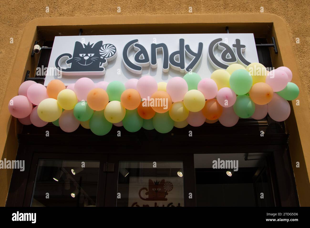 Candy Cat is a chain store with a huge selection of sweets. Candy Cat