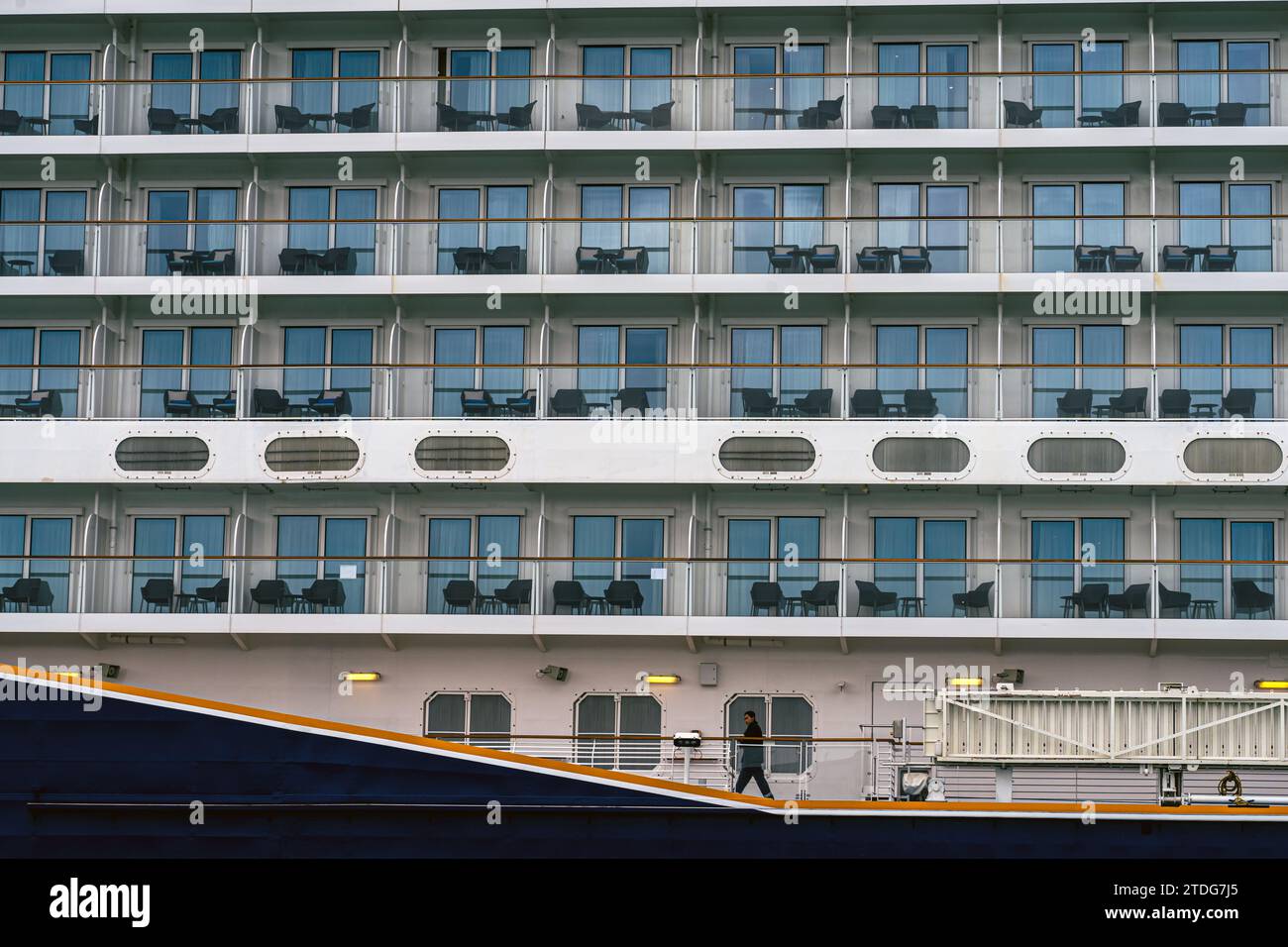 Luxury cruise ship hi-res stock photography and images - Alamy