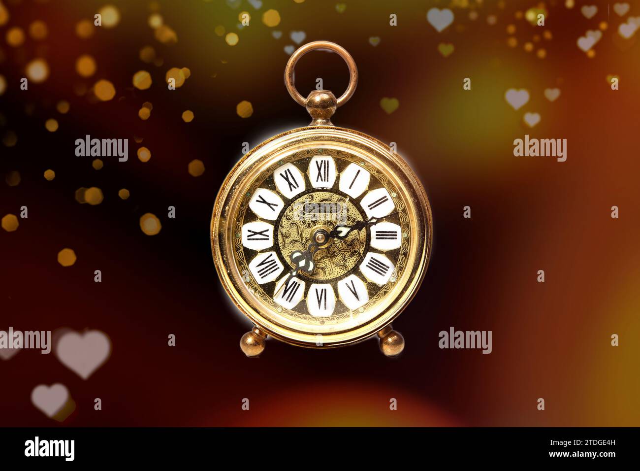 Antique clock studio hi-res stock photography and images - Alamy