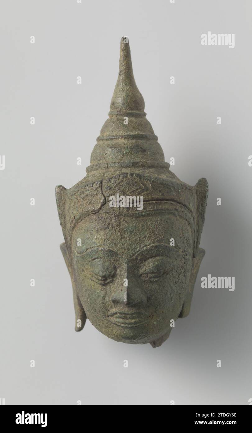 Fragment of a Buddha image, Anonymous, 1500 1600 Buddha head