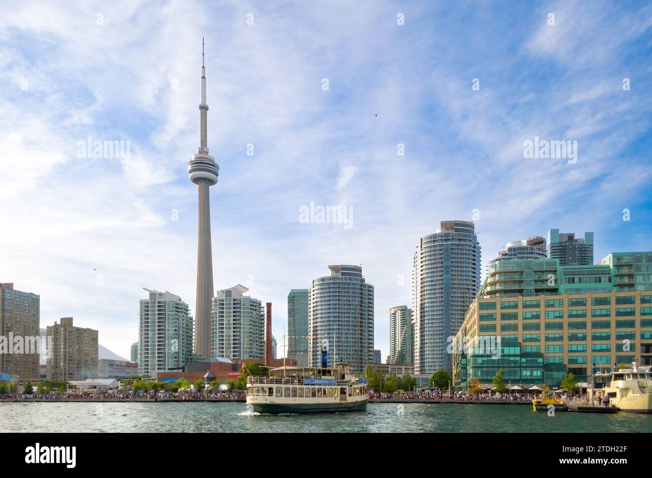 Skyline cn tower toronto canada hi-res stock photography and images - Alamy