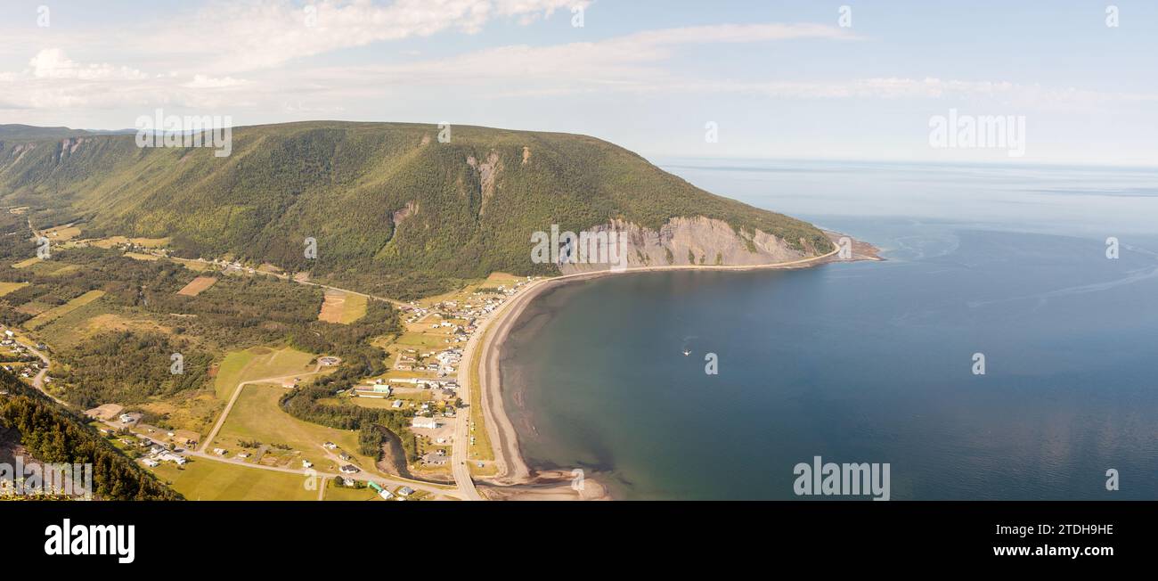 Mont saint pierre randonnee au sommet hires stock photography and