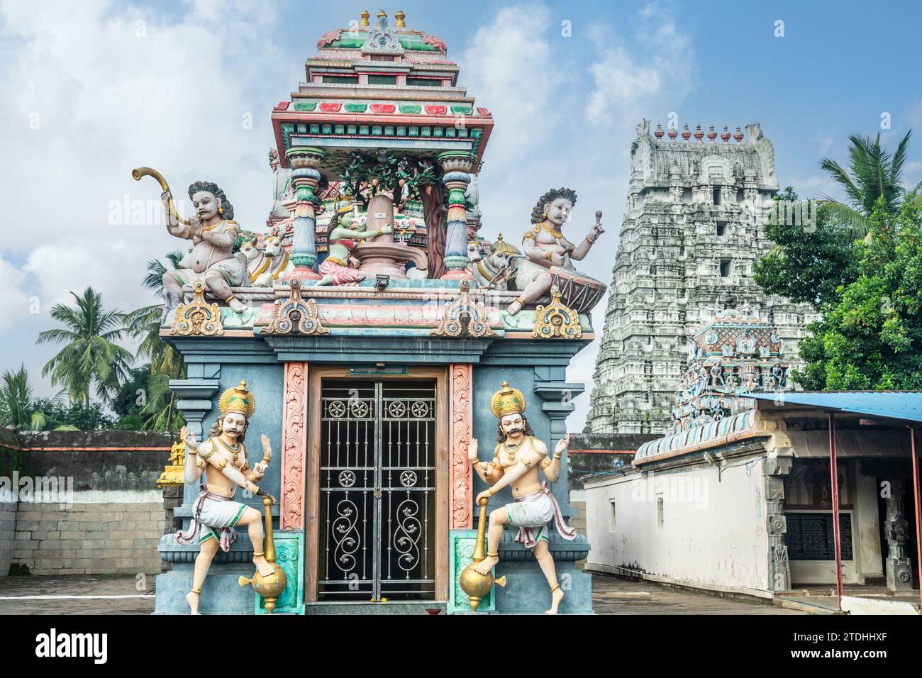 Colorful Vedagiriswarar Temple 0f Shiva deity, Thirukazhukundram, Tondaimandalam region, Tamil Nadu, South India Stock Photo