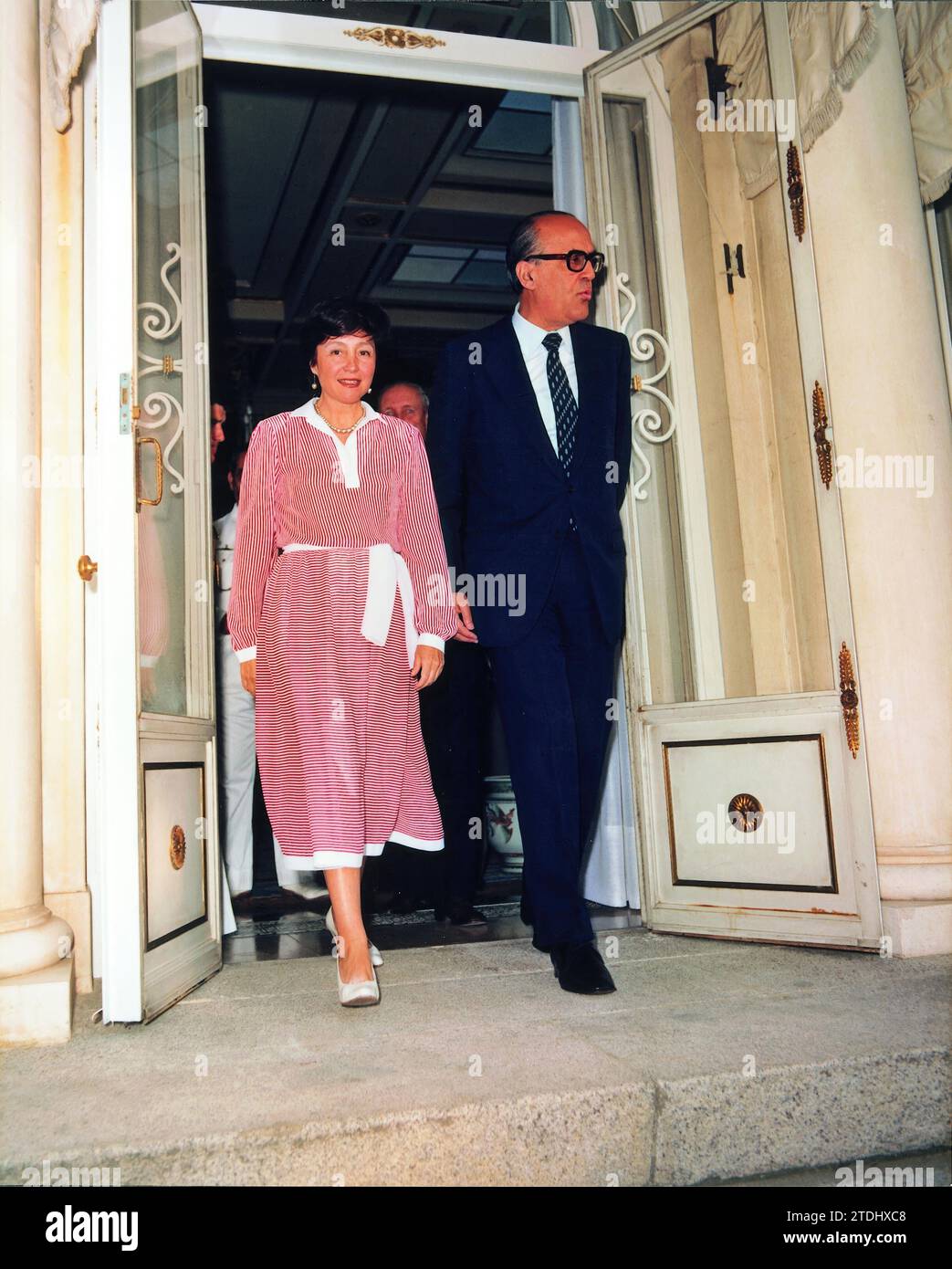 12/31/1980. Leopoldo Calvo Sotelo with his wife Pilar at the Moncloa Palace. Credit: Album / Archivo ABC Stock Photo