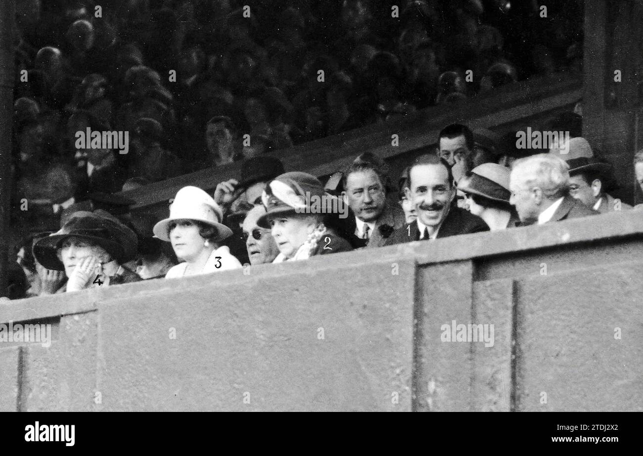 06/30/1926. London. The trip of the Kings of Spain. On the Winbledon "Tennis" field Witnessing a Championship match: 1. Her Majesty D. Alfonso Xiii, 2. Princess Beatrice of Mountbatten, 3. HM Queen Victoria, 4. Princess Helena victory of Great Britain. Credit: Album / Archivo ABC Stock Photo