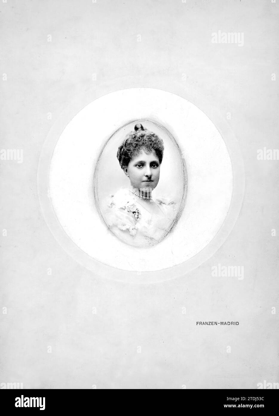 08/16/1904. Portrait of the Infanta Doña María de las Mercedes Borbón Habsburg, Princess of Asturias. Credit: Album / Archivo ABC / Christian Franzen Stock Photo