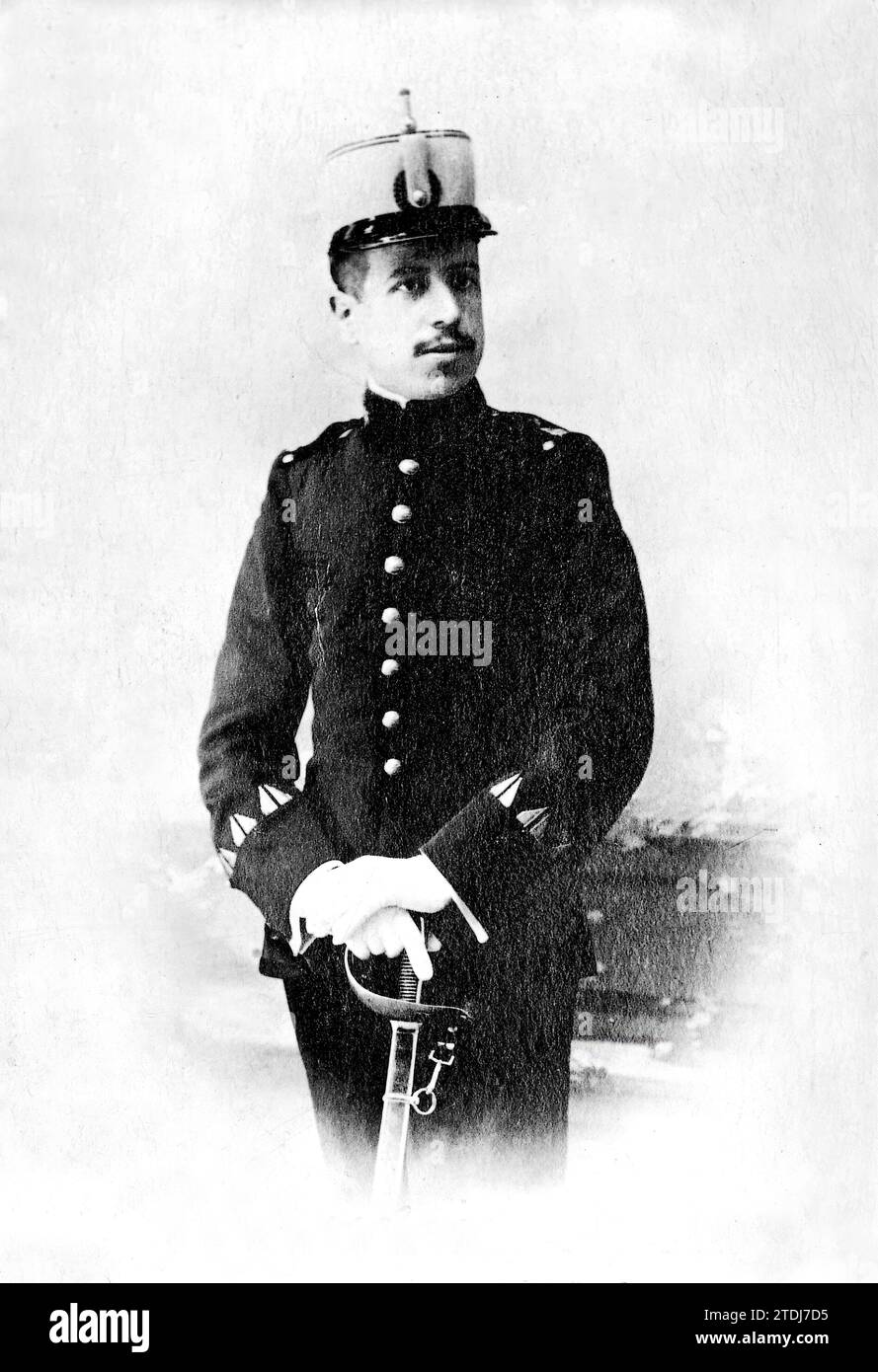 08/01/1909. Don José Velarde y Velarde, second lieutenant of Alfonso ...