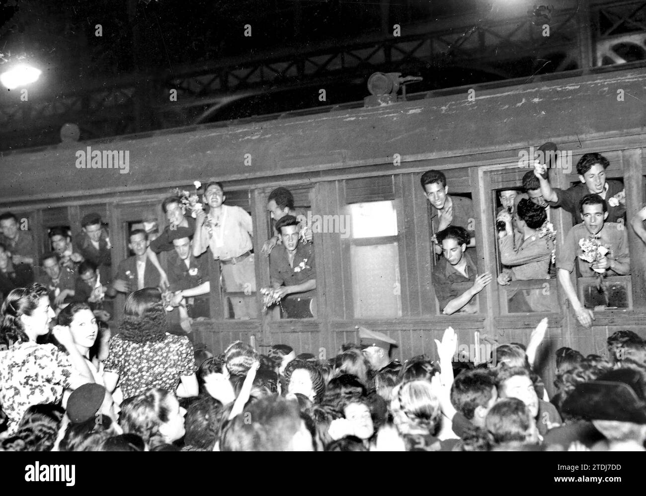 Departure of the volunteers Black and White Stock Photos & Images - Alamy