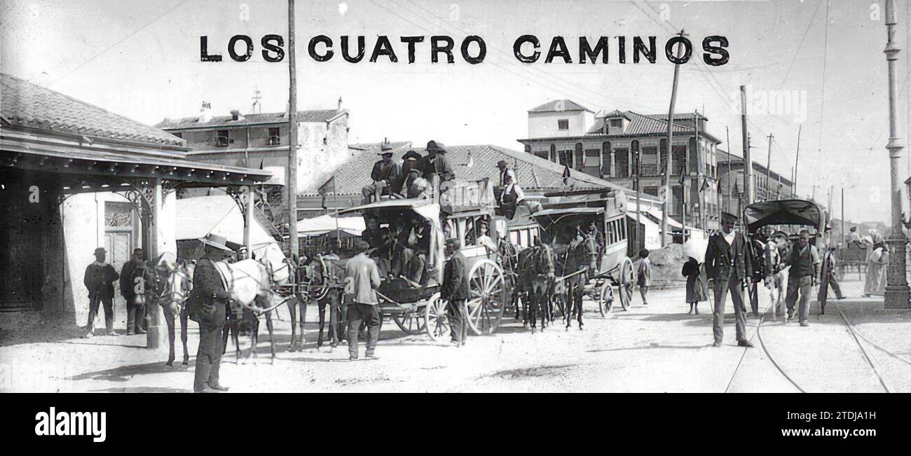 08/10/1906. Fielato At the Arrival of the Stagecoaches - Madrid neighborhood of Cuatro Caminos. Credit: Album / Archivo ABC Stock Photo