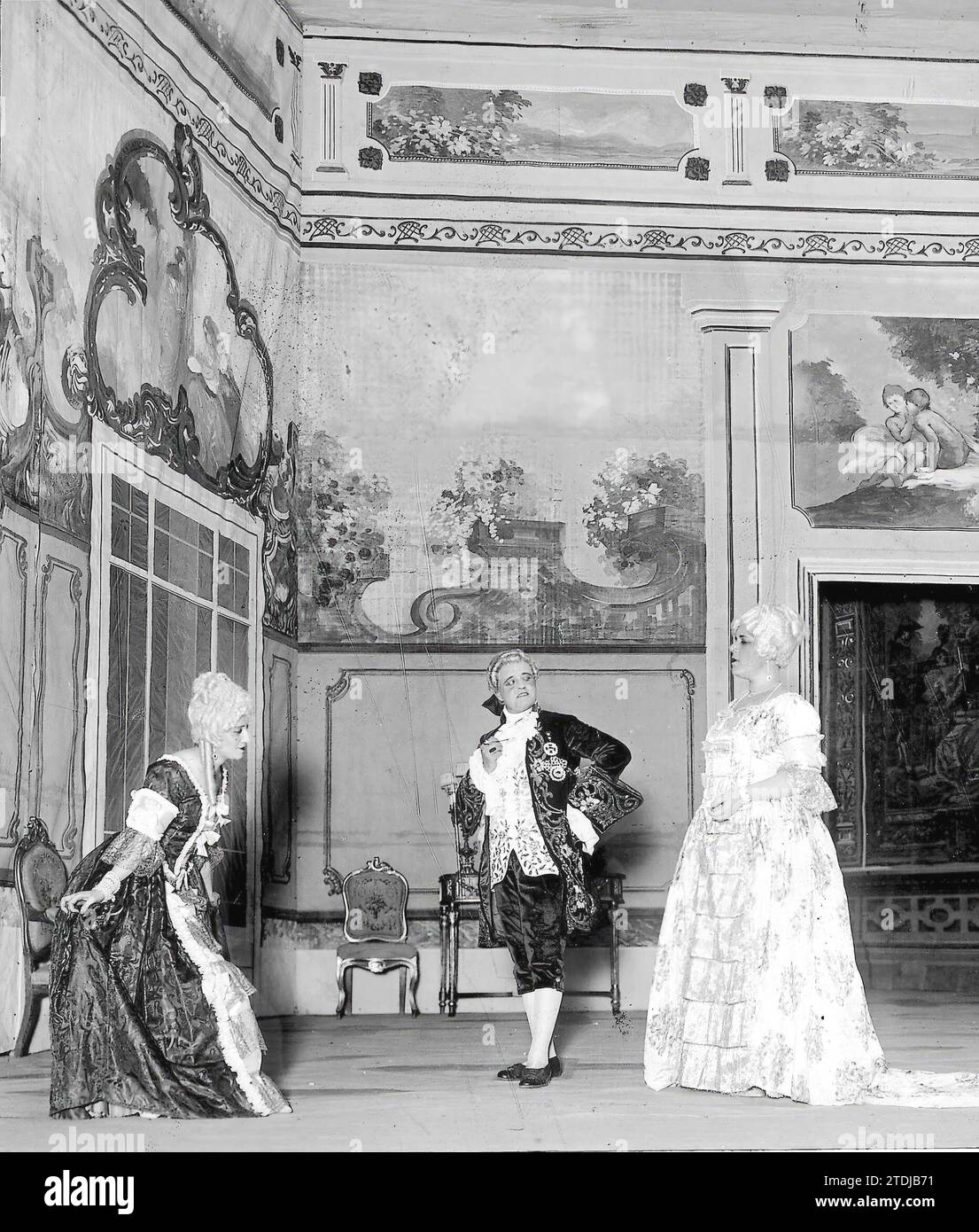 10/19/1926. Madrid. At the Zarzuela theater. A scene from the Work, by José Ramos Martin and Francisco García Pacheco, with Music by maestro Luna, 'the Muses of the Trianon', Premiered Last Night. Credit: Album / Archivo ABC / José Zegri Stock Photo