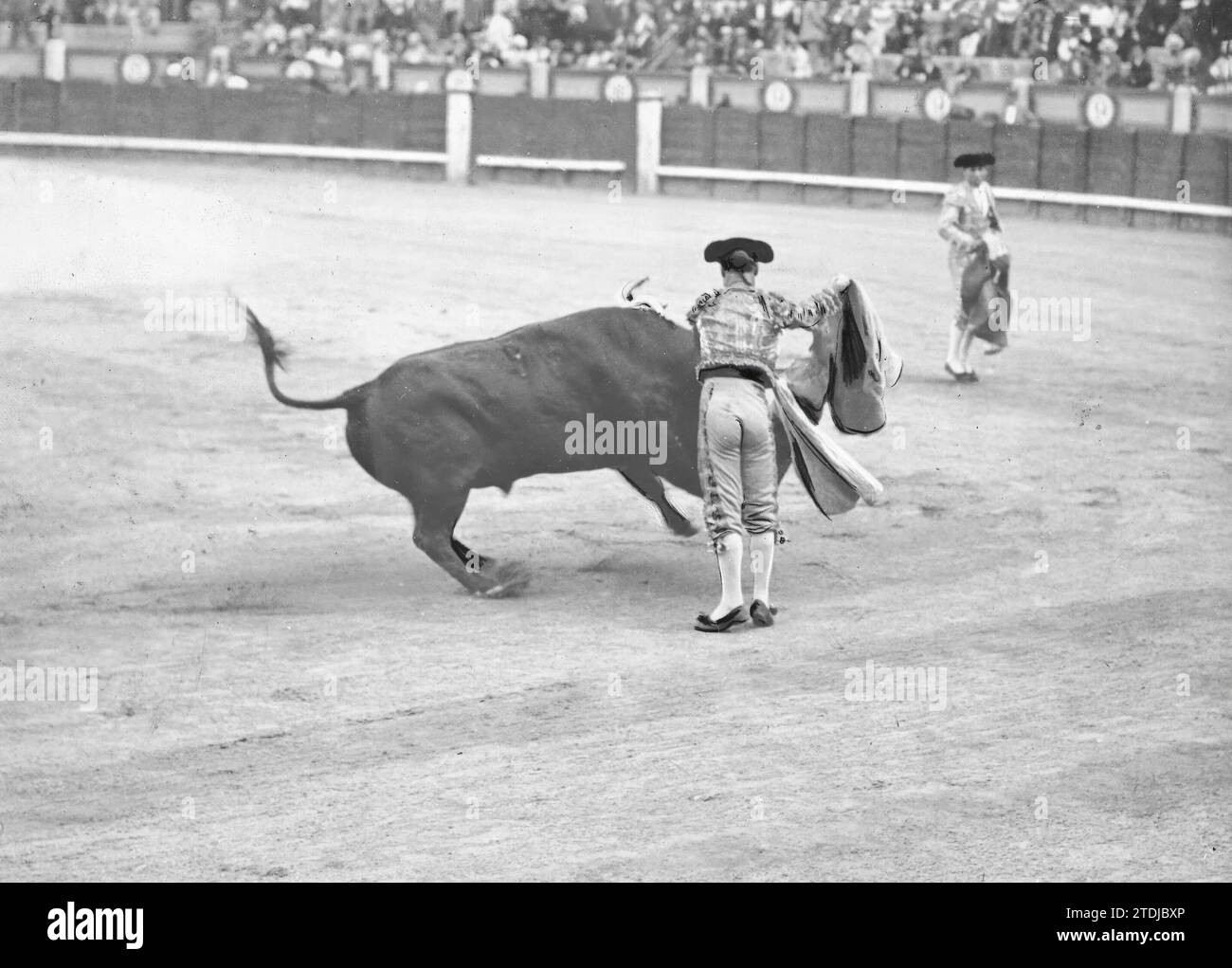 07/19/1914. Madrid, 07/19/2018. The right-handed Francisco Ferrer Pastoret, bullfighting with the cape in the plaza of Madrid, located in Fuente del Berro. Credit: Album / Archivo ABC / Julio Duque Stock Photo