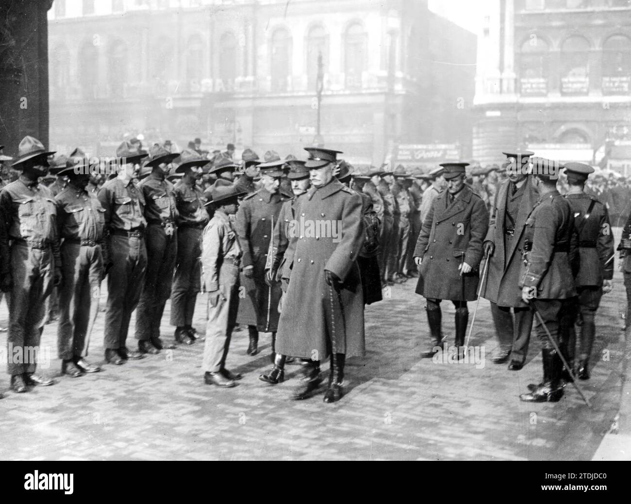 Britain soldiers hi-res stock photography and images - Alamy