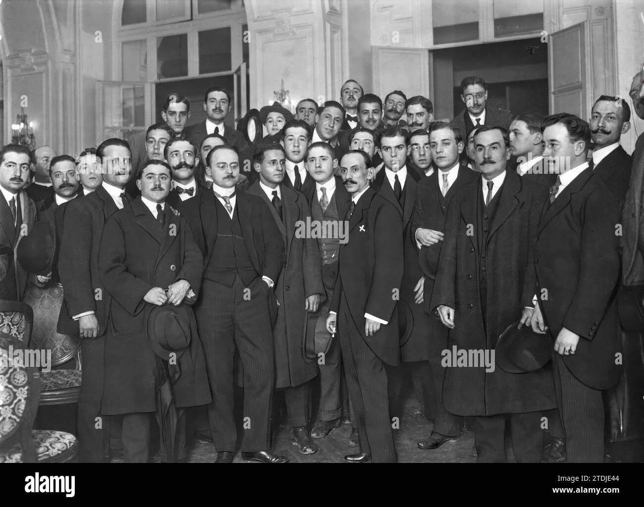 01/31/1915. The Maurist youth conferences in Madrid. The deputy and journalist Mr. Delgado Barreto (X) surrounded by some of the attendees at his conference at the Ritz hotel. Credit: Album / Archivo ABC / Julio Duque Stock Photo