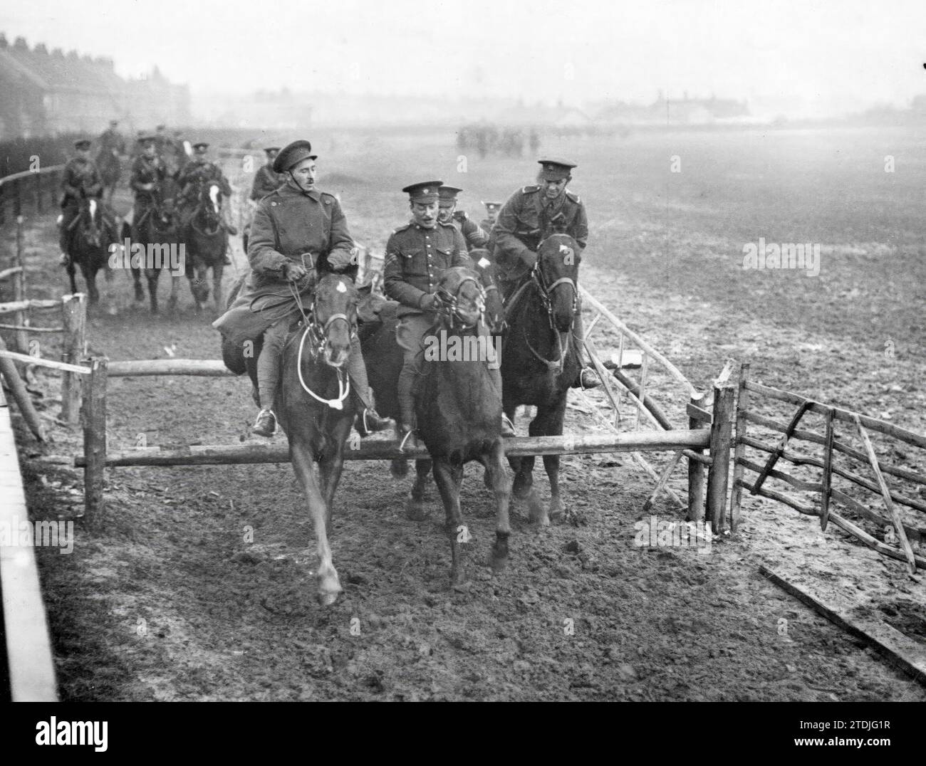 12/31/1915. From the English colonial army. Canadian cavalry soldiers ...